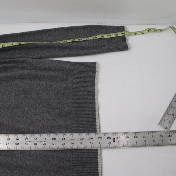 Abercrombie & Fitch Sweater Mens Medium V Neck Cotton Cashmere Wool embroidered - Picture 6 of 10